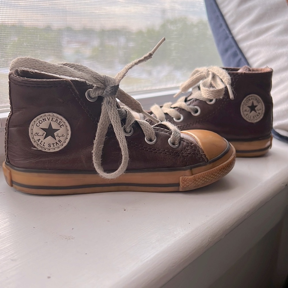Leather Converse High Top Sneaker- Toddler size 8